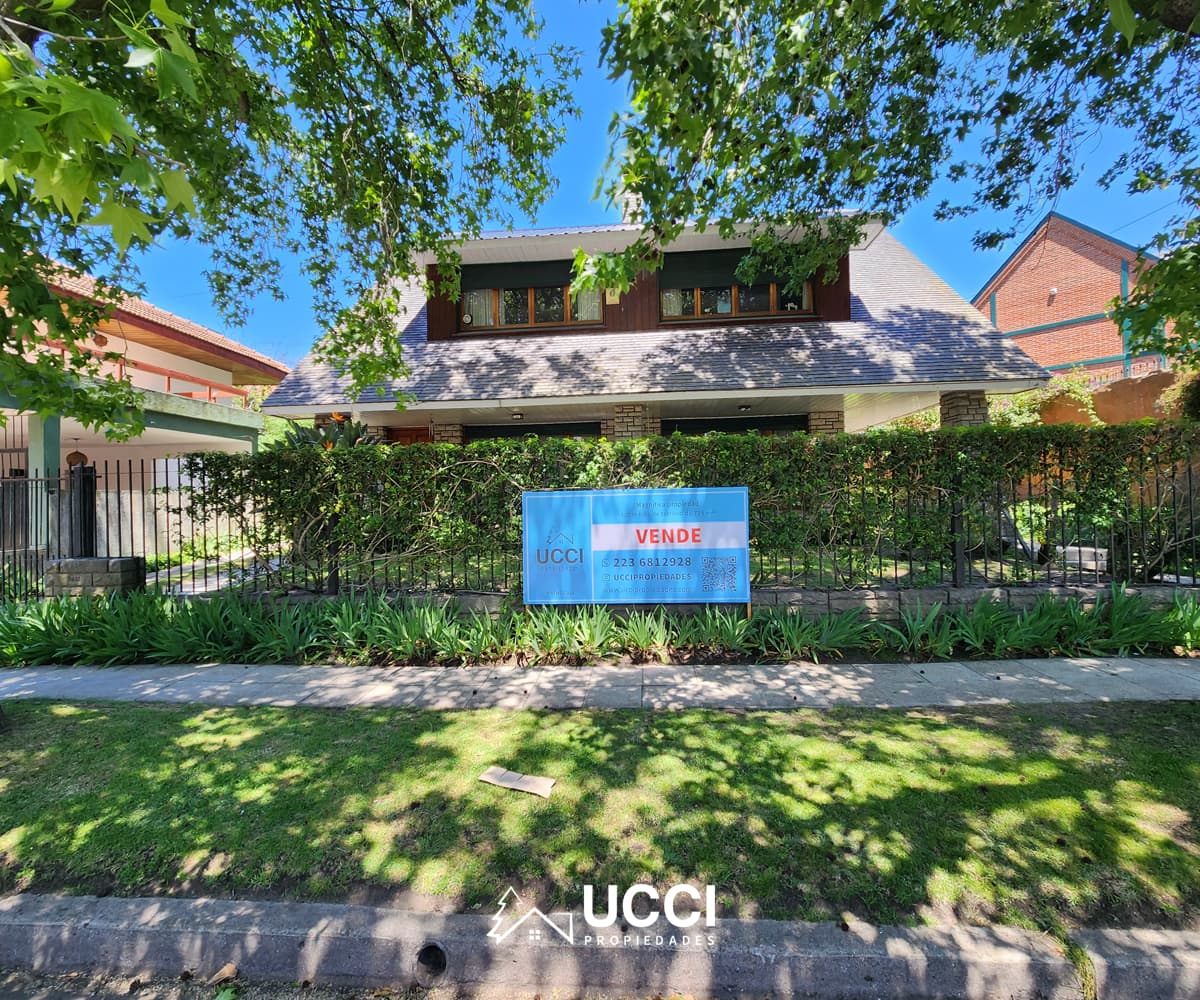 Venta Chalet 5 ambientes con dependencia | Los Troncos | Saavedra 1400