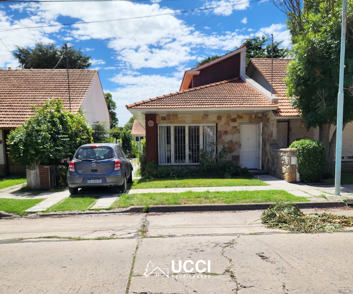 Venta Chalet 3 ambientes | Larrea 2200 | Sobre lote de 8.66 x 43.30