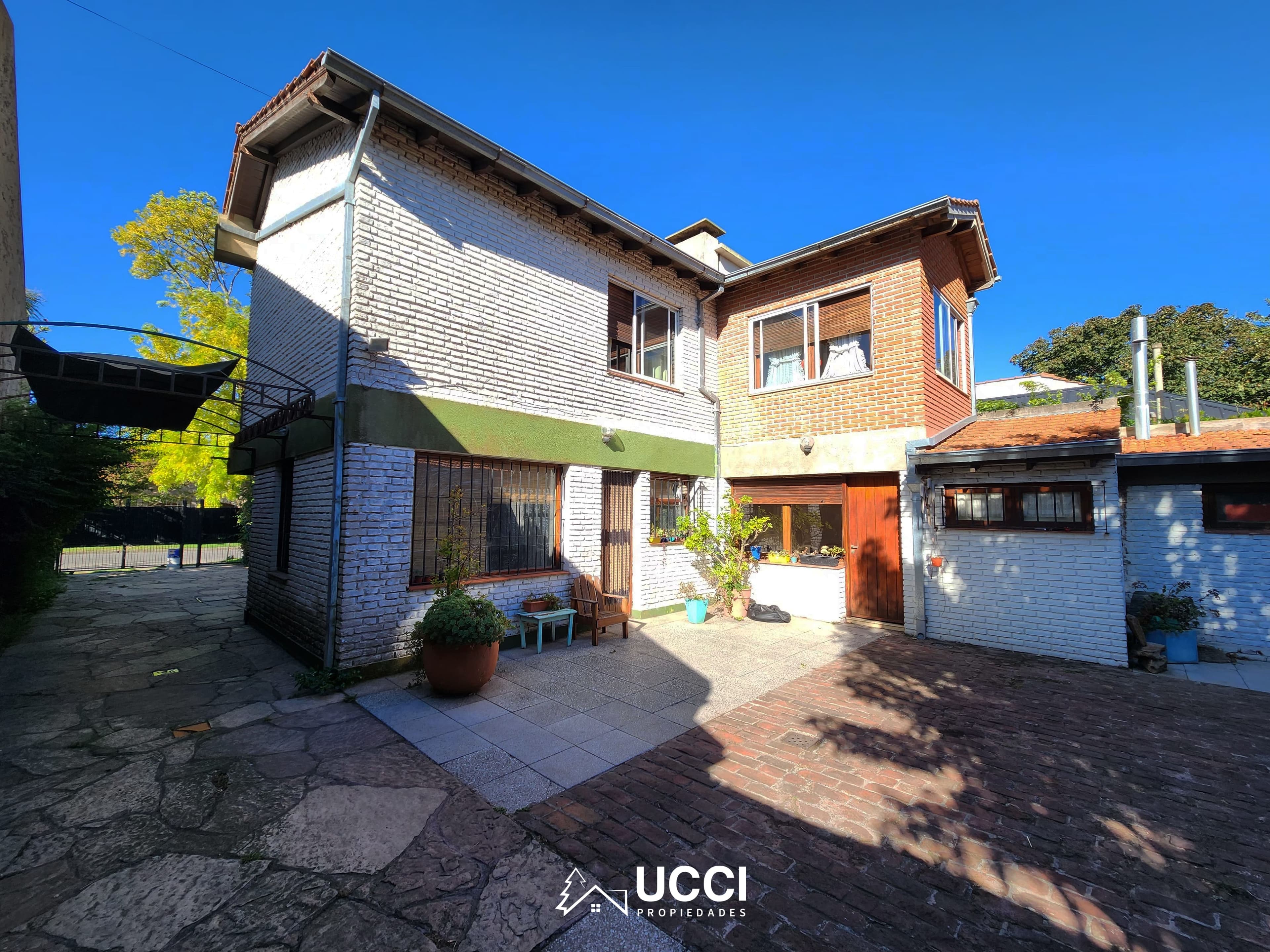 Venta Chalet 4 ambientes - Almafuerte 1000 | Los Troncos